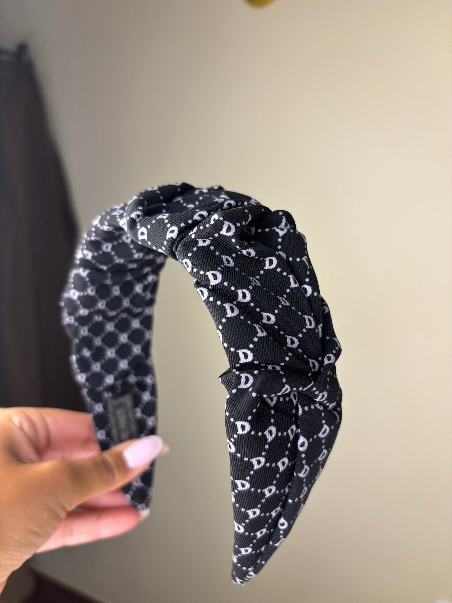 Diadema D