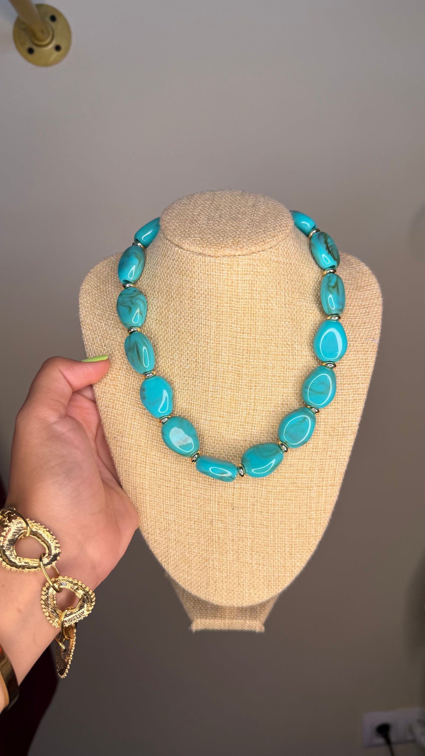 Collar turquesa