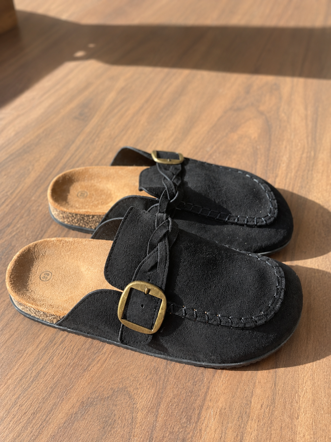 Zueco trenzado negro