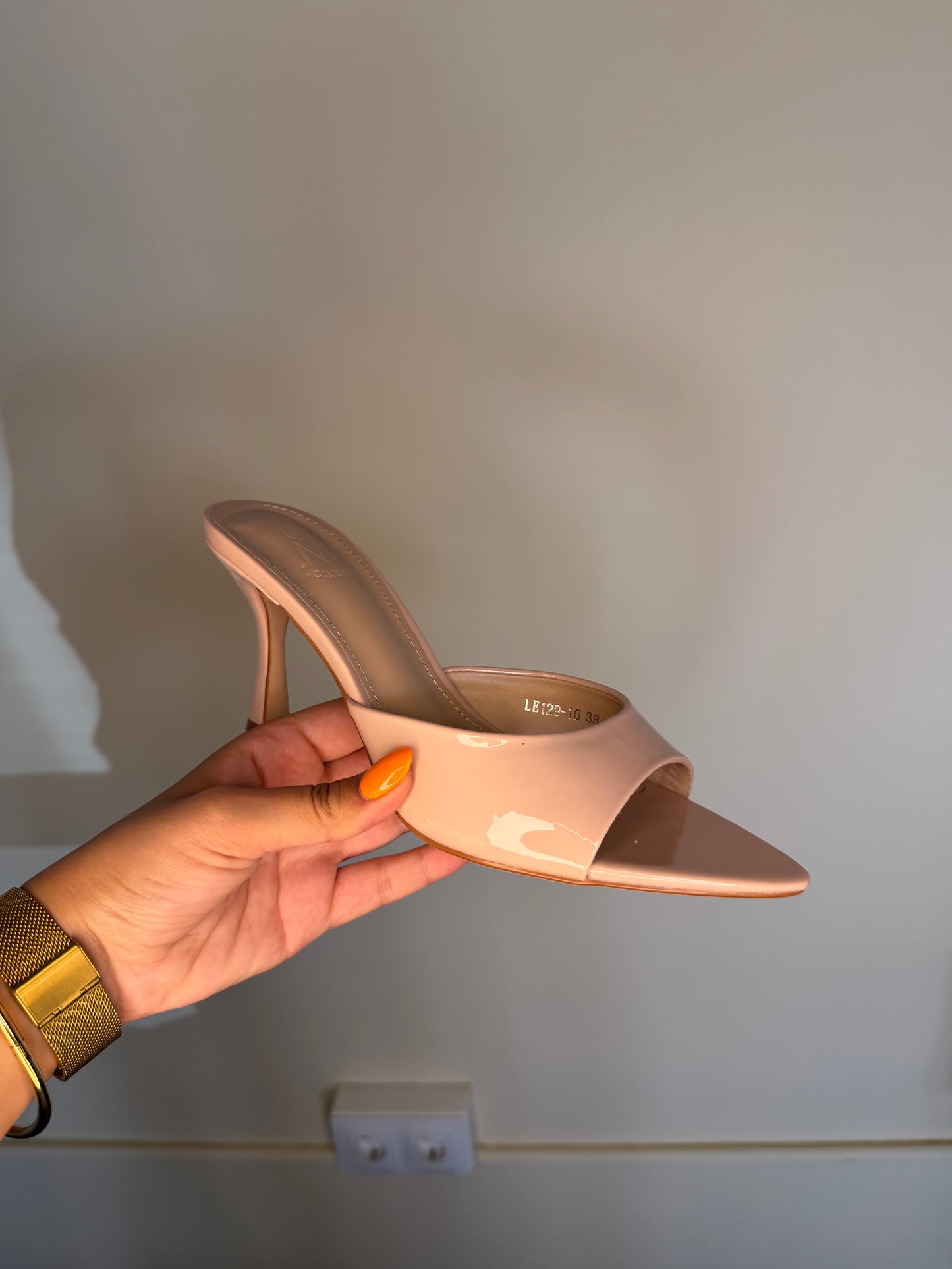 Sandalias de tacón Mango