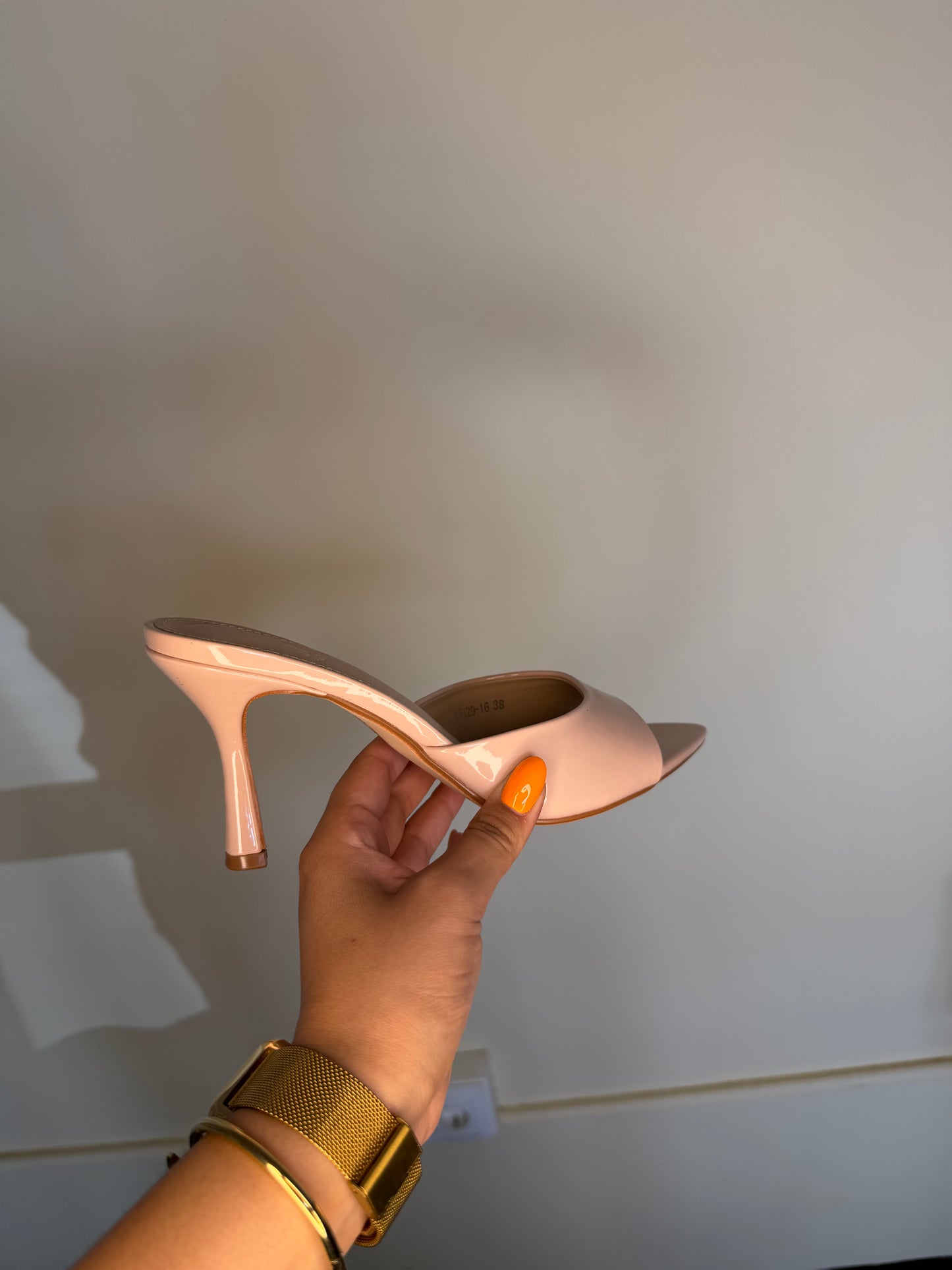 Sandalias de tacón Mango