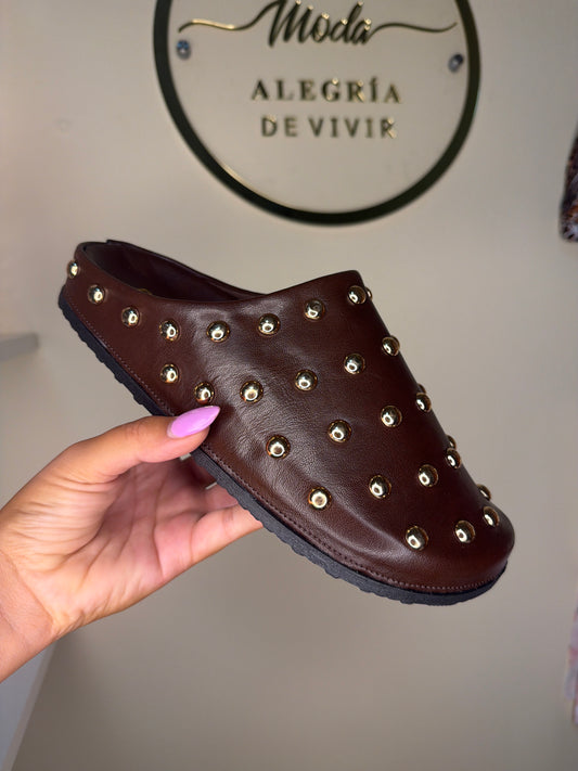 Zuecos Zara