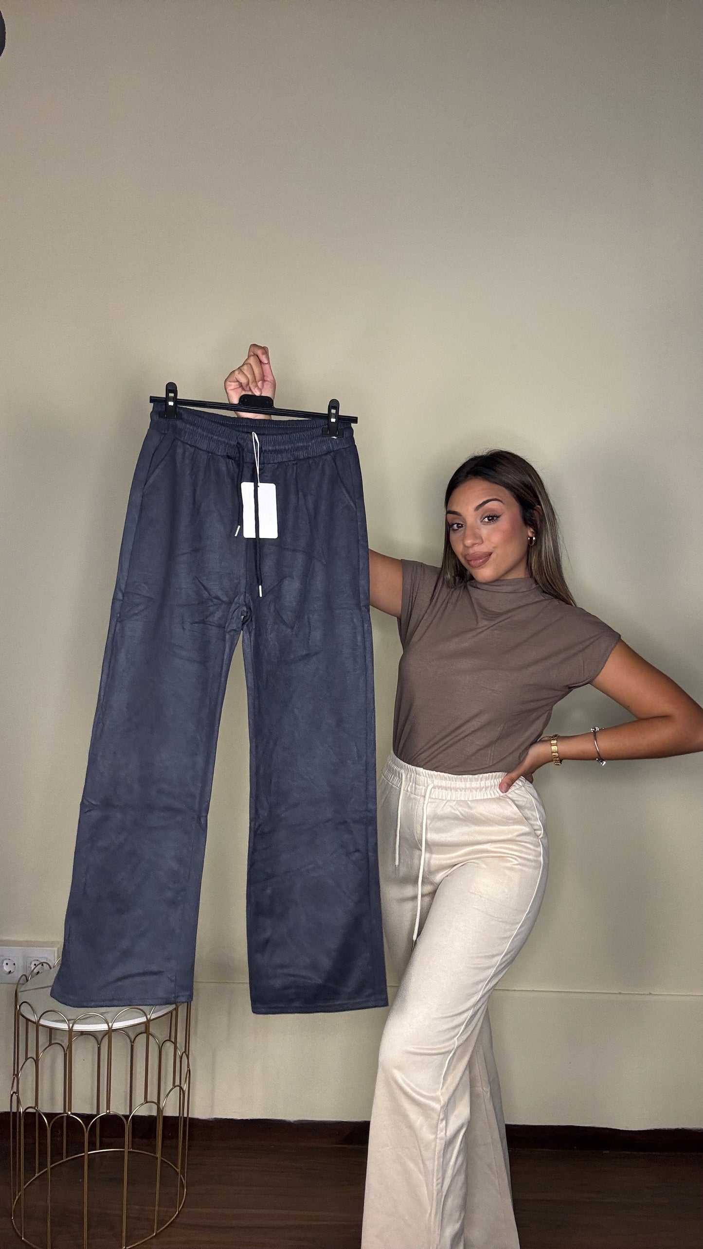 Pantalón antelina zara