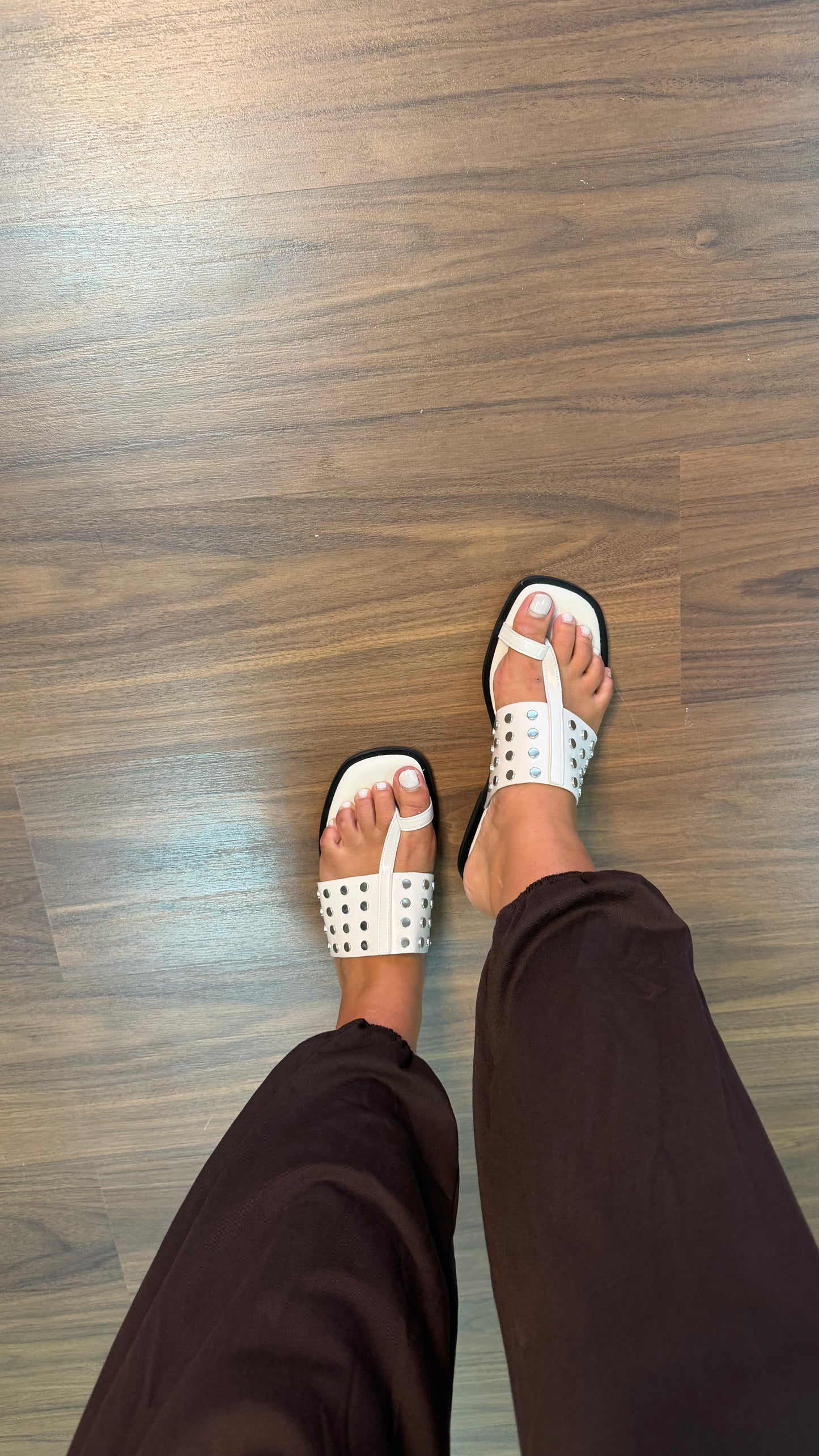 Sandalias Tachuela