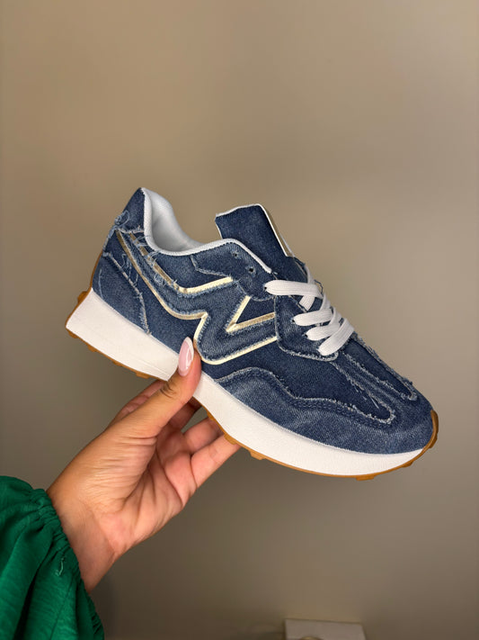 Deportivas vaqueras balance